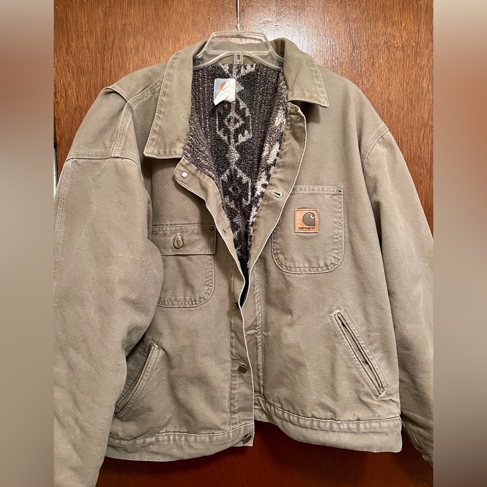 Vintage Carhartt JP1021 Tan XXL Aztec Pile
Lined Chore/Detroit Jacket